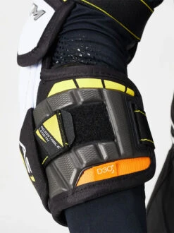 Coudières CCM Super Tacks AS1 Senior 17 Coudières CCM Super Tacks AS1 Senior -Pro Patinage Soldes pdtimg 4472749b